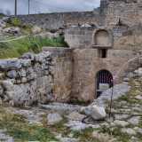 ... ci gustiamo il "pezzo forte" della visita: la piccola cripta sotterranea